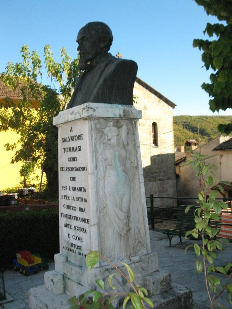 Salvatore Tommasi's bust (3).JPG